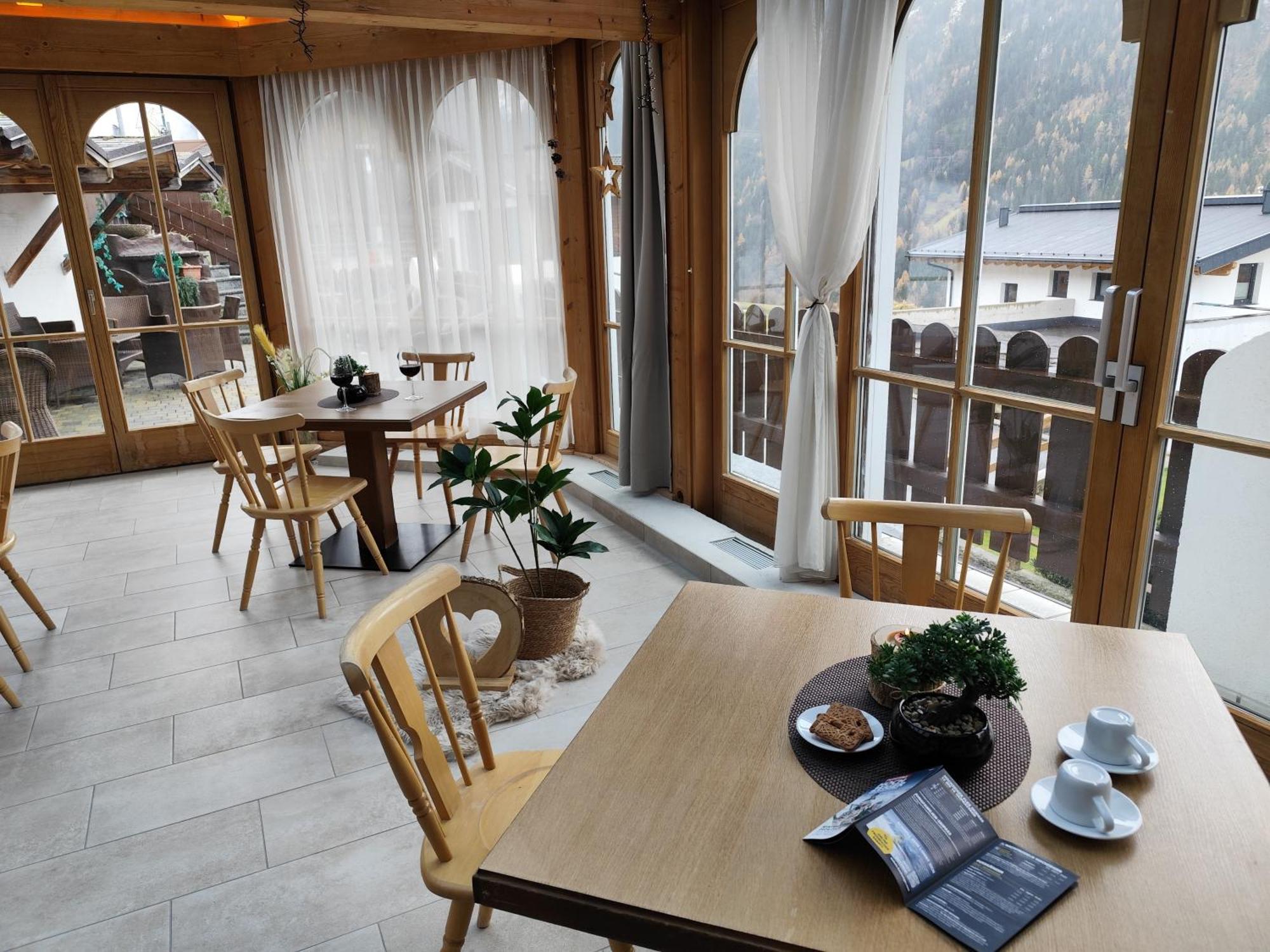 Pitztal Living Aparthotel Jerzens Eksteriør bilde